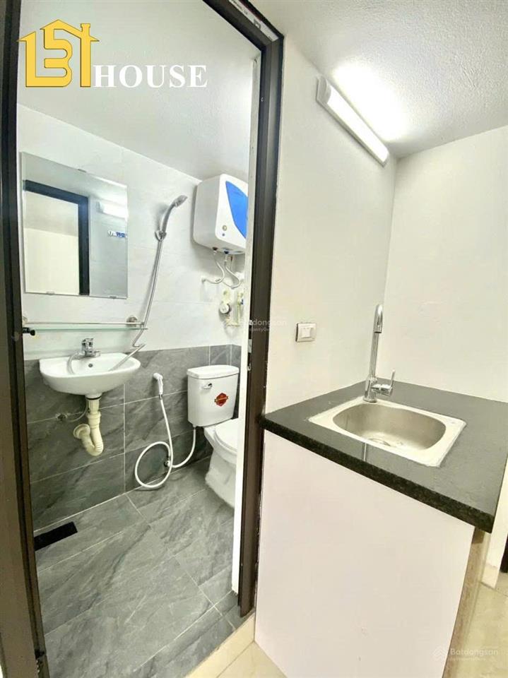 Cho thuê phòng tại ngõ 28 ngách 37 số 46 văn hương, đống đa, hn, 4,5 triệu vnd, 20m2 siêu hot