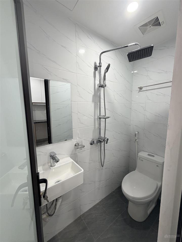 Cho thuê căn hộ chung cư mini giá rẻ  đê la thành (gần đh bách  trắng  xây, luật, ngoại thương)