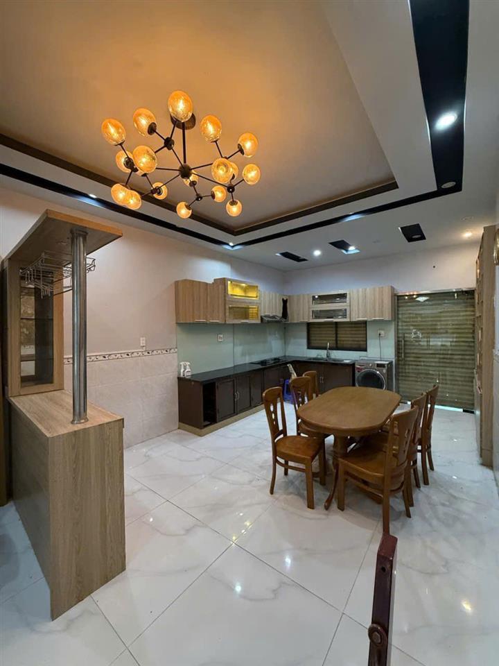 26. Cho thuê nhà full nội thất KDC 586 – 4 phòng ngủ