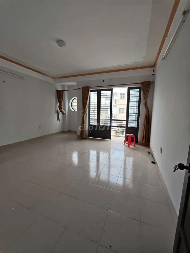 Nhà tại Kdc CTY 8, 4 phòng lớn, thuận tiện mở Vp CTY, lộ rộng