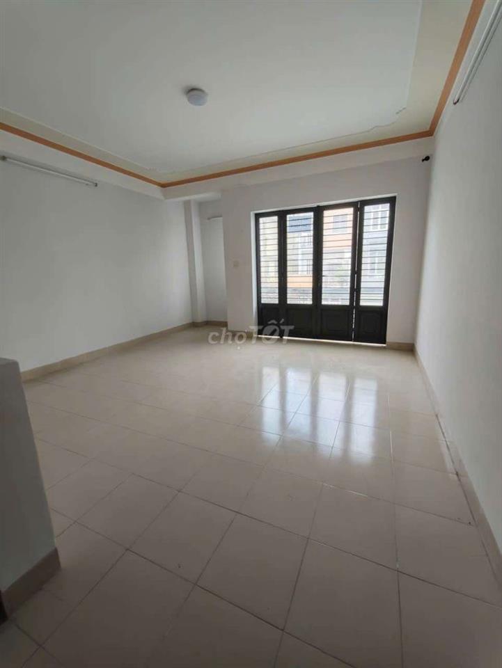 Nhà tại Kdc CTY 8, 4 phòng lớn, thuận tiện mở Vp CTY, lộ rộng
