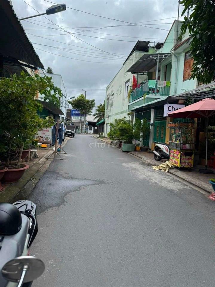 Cho thuê nhà Mt Nhật Tảo ô tô tới nhà