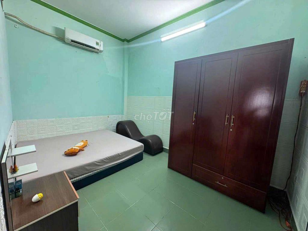 Cho thuê nhà Mt Nhật Tảo ô tô tới nhà