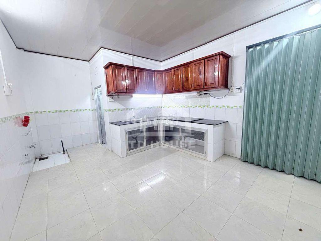 cho thuê nhà trệt lững 2pn lô ô tô 4m