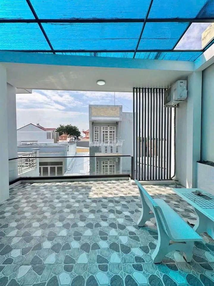 Cho thuê nhà trục chính hẻm thuận tiện kinh doanh 2 lầu