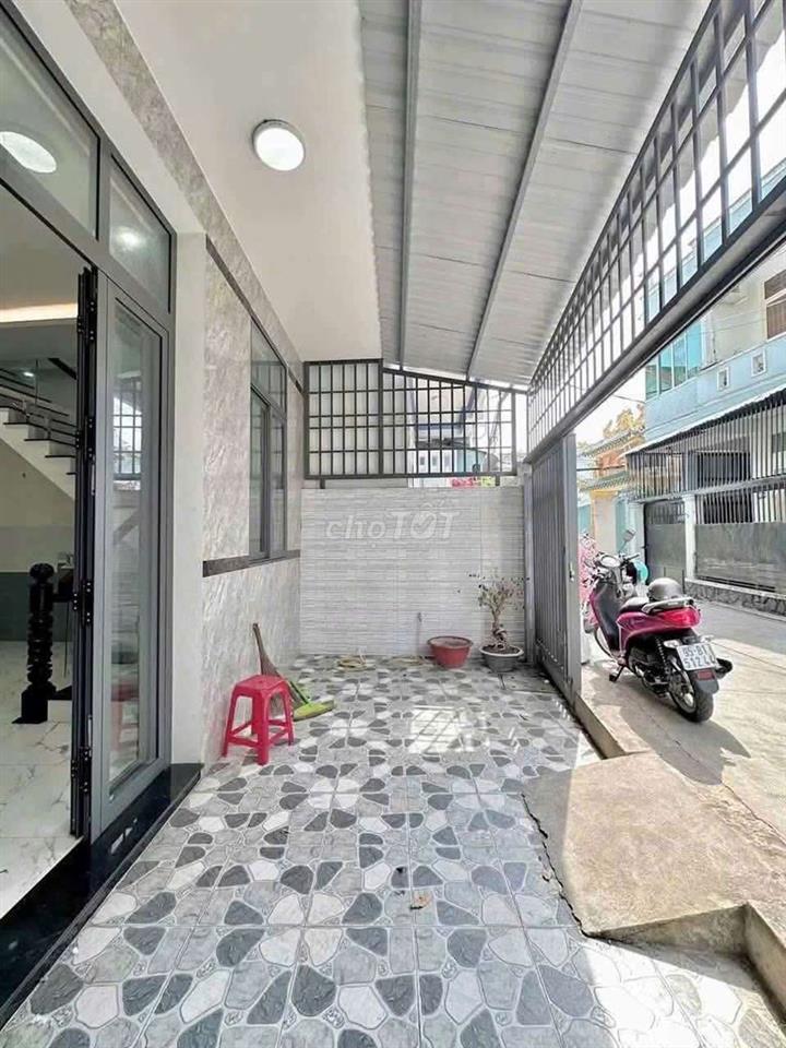 Cho thuê nhà trục chính hẻm thuận tiện kinh doanh 2 lầu