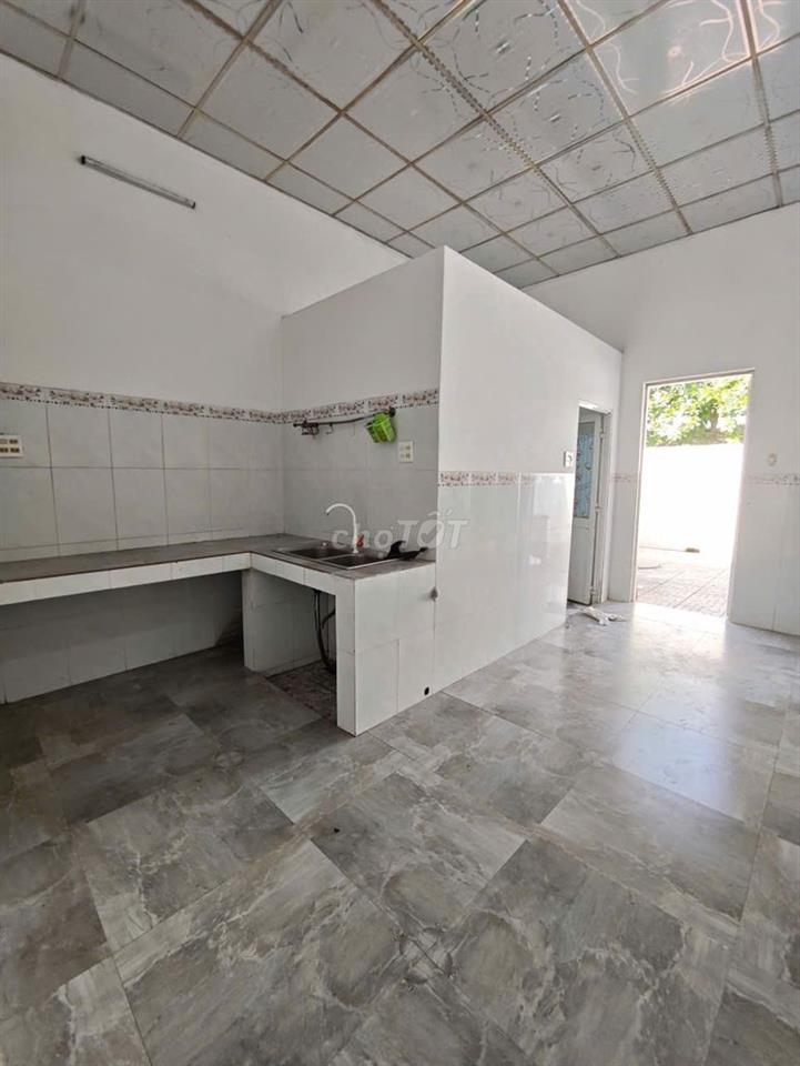 Cho thuê nhà 2 phòng ngủ gần siêu thị Lotte