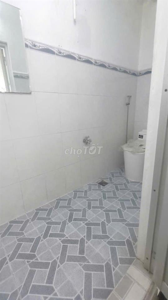 Cho thuê nhà mặt tiền Huỳnh Cương 3PN 3WC giá rẻ