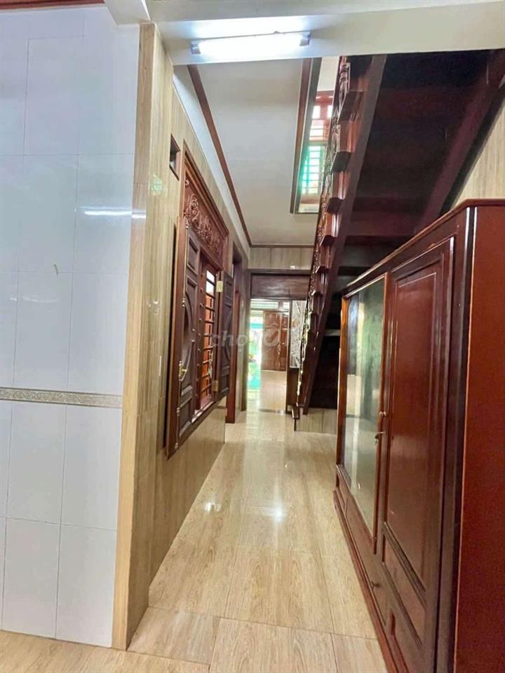 cho thuê nhà sân vườn lộ ô tô Huỳnh Phan Hộ