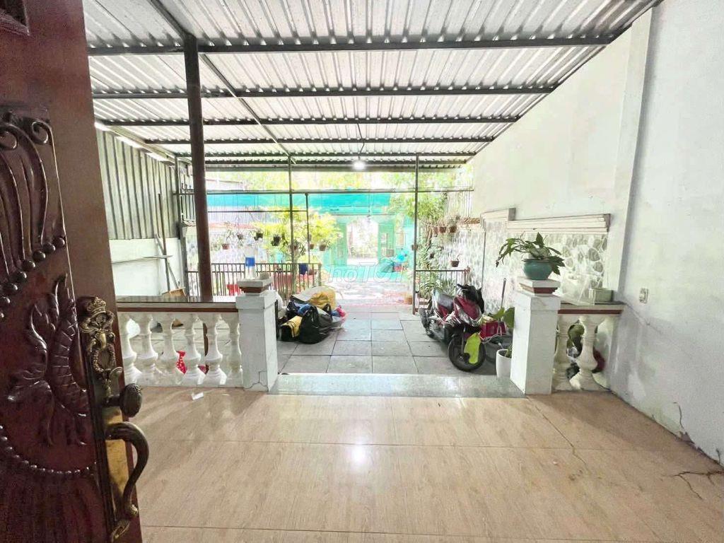 cho thuê nhà sân vườn lộ ô tô Huỳnh Phan Hộ