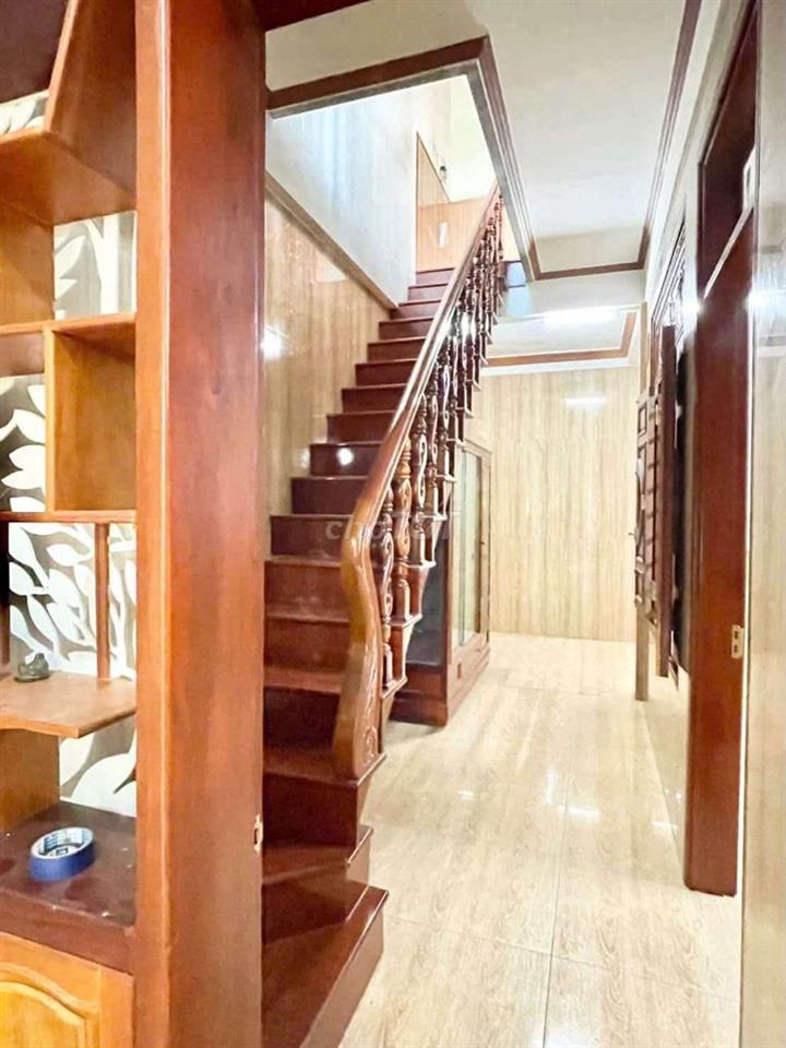 cho thuê nhà sân vườn lộ ô tô Huỳnh Phan Hộ