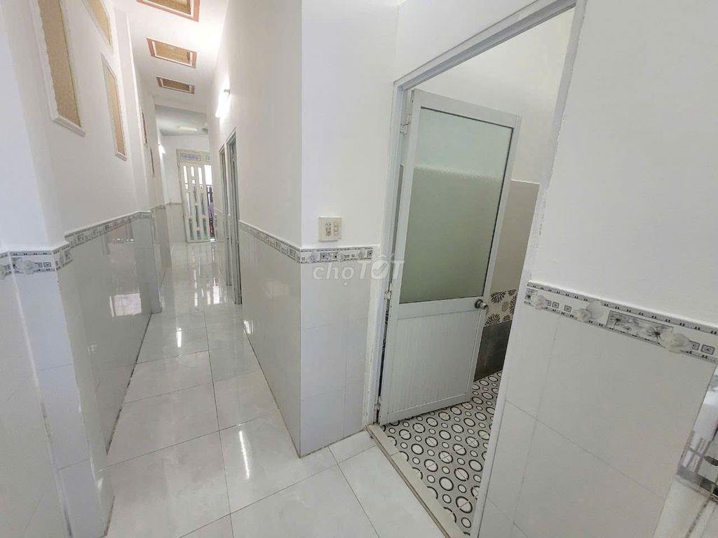 Cho thuê nhà 2 phòng ngủ gần đại học y dược mới sạch sẽ