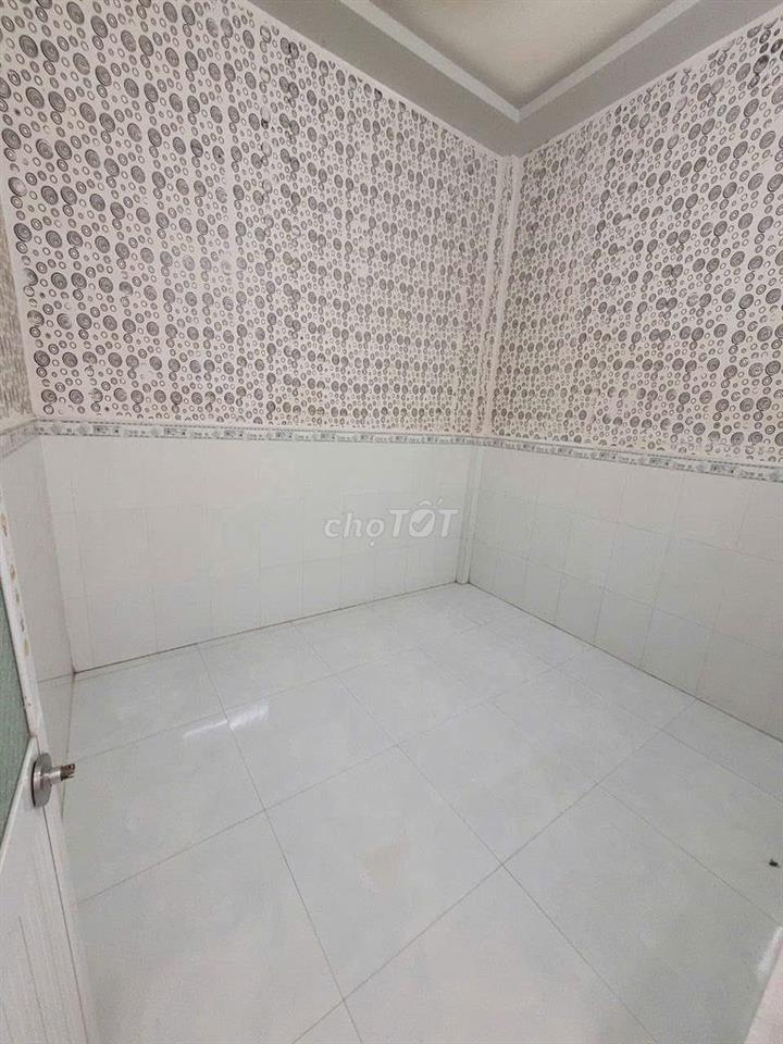 Cho thuê nhà 2 phòng ngủ gần đại học y dược mới sạch sẽ
