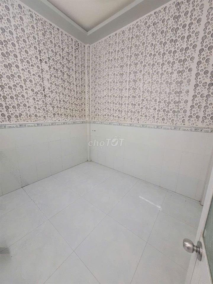 Cho thuê nhà 2 phòng ngủ gần đại học y dược mới sạch sẽ