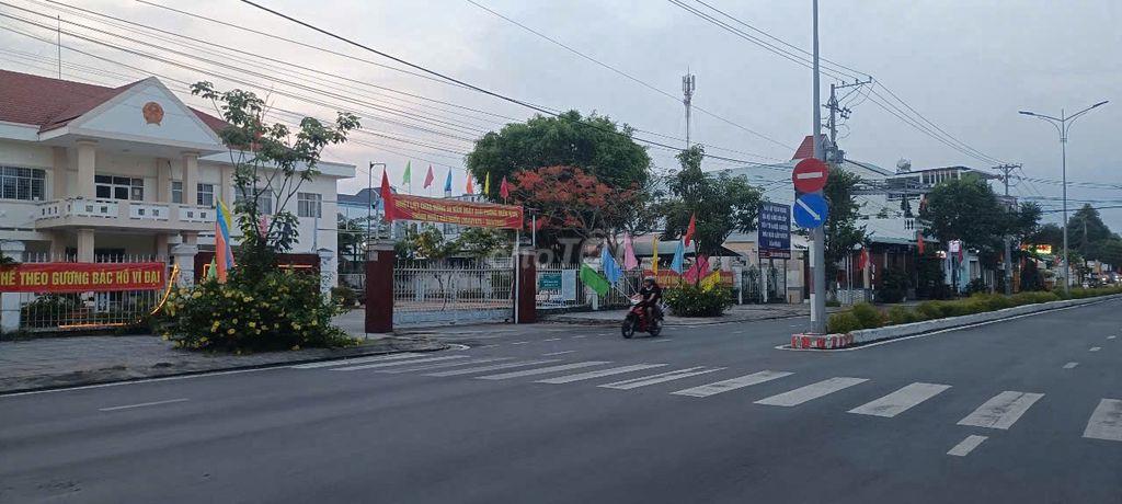 nhà 4 triệu 2 mặt tiền đường Huỳnh Phan Hộ thuận lợi cho việc KD