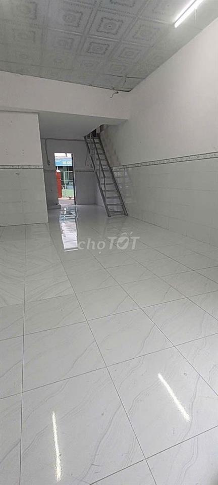 nhà 4 triệu 2 mặt tiền đường Huỳnh Phan Hộ thuận lợi cho việc KD