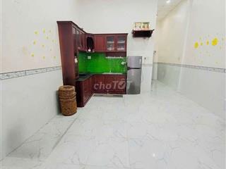 cho thuê nhà 2pn gần Cao Đẳng Cần Thơ có máy lạnh