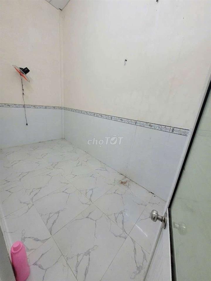 cho thuê nhà 2pn gần Cao Đẳng Cần Thơ có máy lạnh