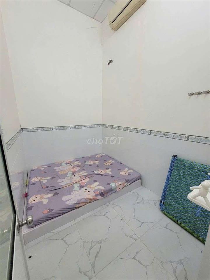 cho thuê nhà 2pn gần Cao Đẳng Cần Thơ có máy lạnh