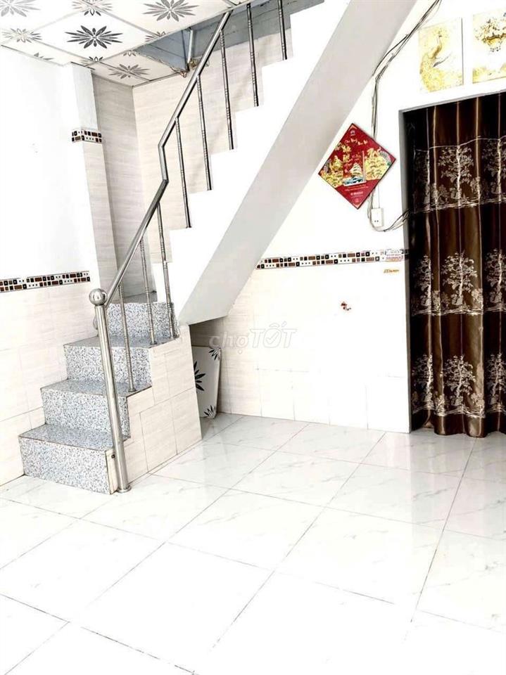 Cho thuê nhà trệt lầu hẻm 68 cmt8 3pn