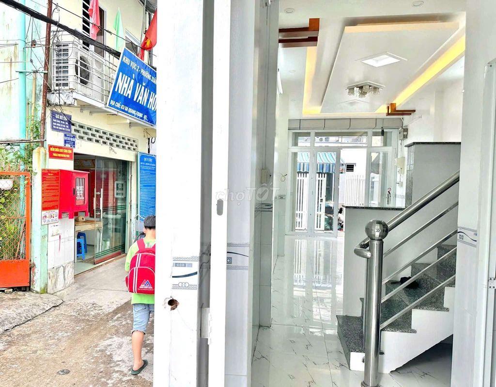 cho thuê nhà 2 lầu 3pn, 3wc trục chính hẻm Quang Trung