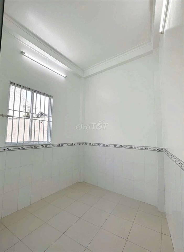 cho thuê nhà 2 lầu 3pn, 3wc trục chính hẻm Quang Trung