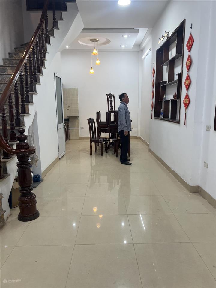 Cho thuê nhà riêng tại số 7 ngõ 163, nguyễn văn cừ, 13 triệu, 40m2