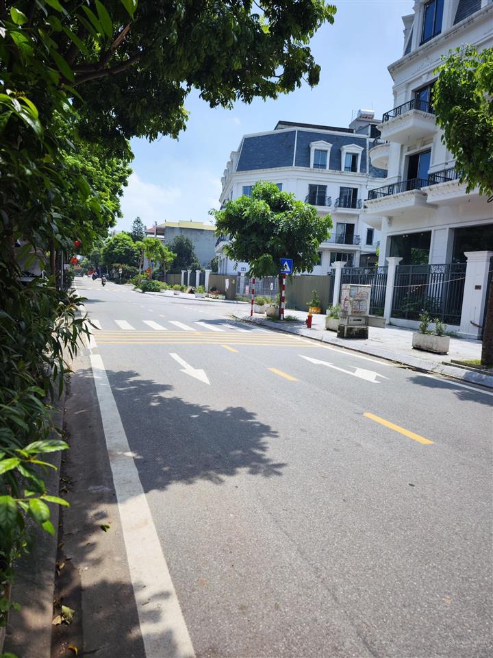 Bán đất tặng nhà 4 tầng tổ 25 tt. đông anh