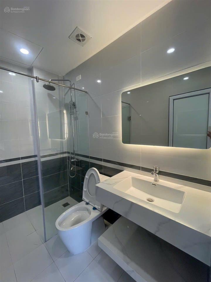 Siêu phẩm khai xuân đầu năm cho anh chị một em chân dài 31m2 5 tầng tại vân canh mới cứng nóng hổi