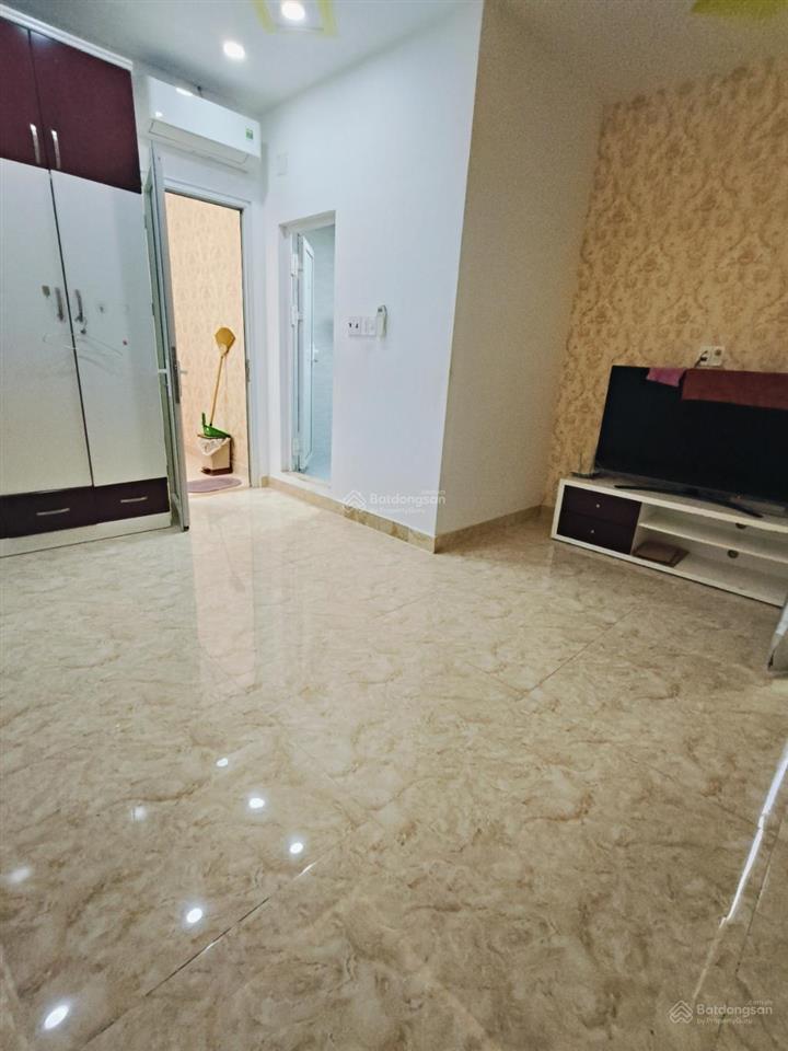 Xe hơi ngủ trong nhà bùi minh trực, quận 8, 4,5x11m, nhỉnh 9tỷ