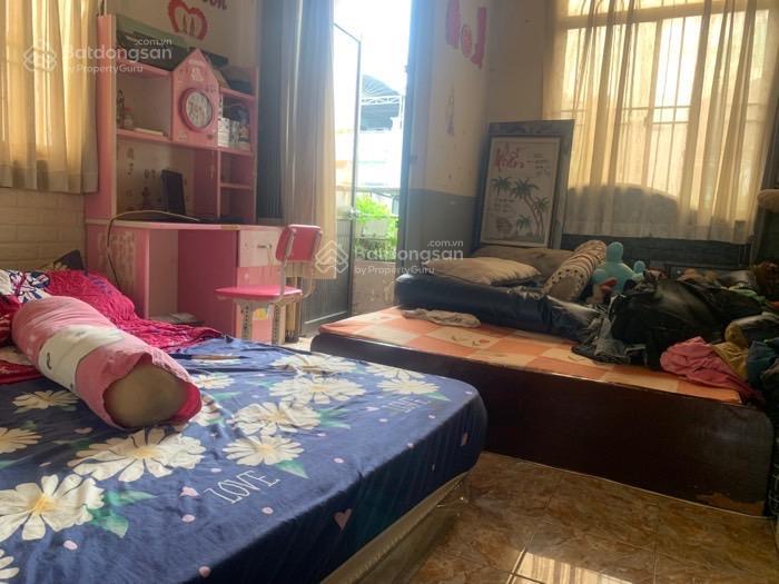 Nhà mặt tiền đường âu dương lân quận 8