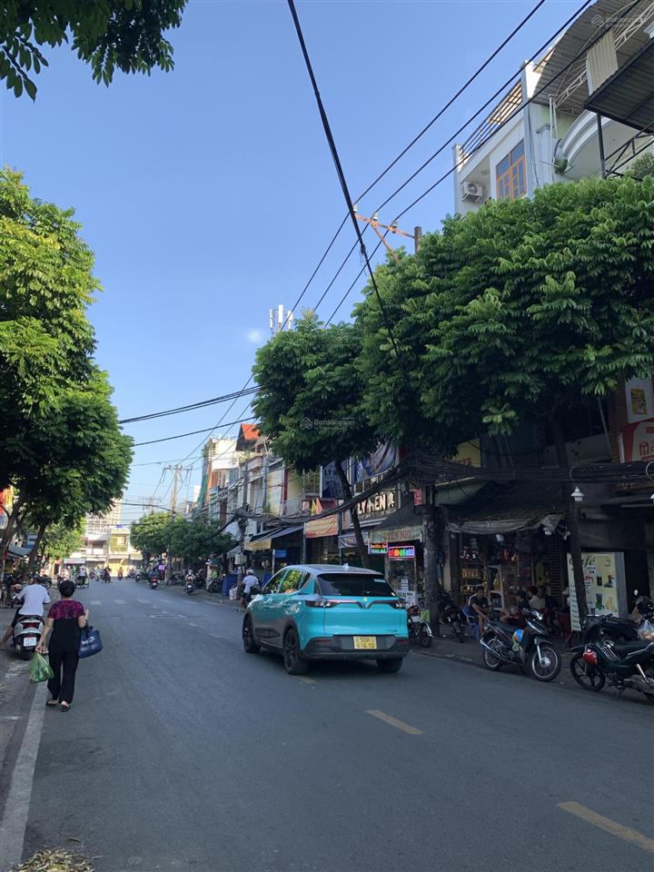 Nhà mặt tiền đường âu dương lân quận 8
