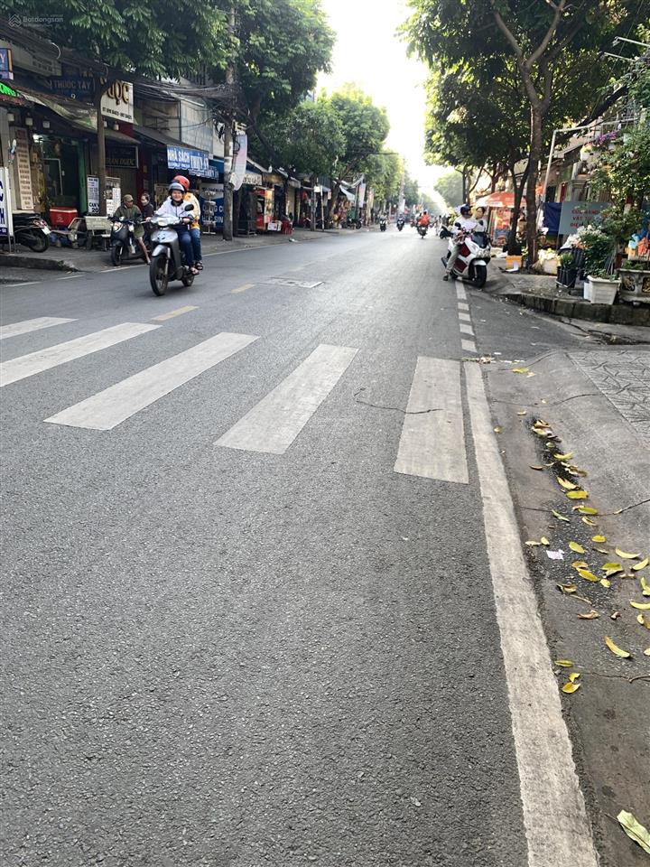 Nhà mặt tiền đường âu dương lân quận 8