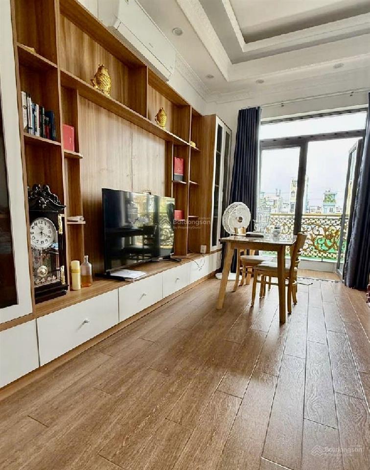 Nhà gần mặt tiền đường bông sao, quận 8