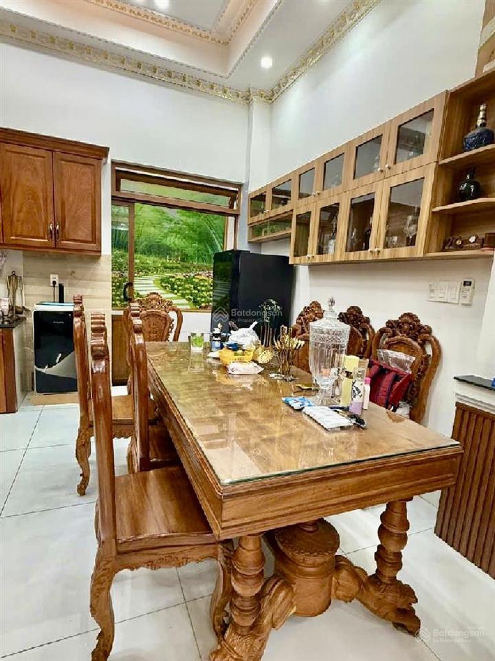 Nhà gần mặt tiền đường bông sao, quận 8