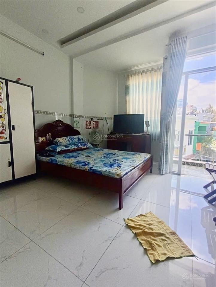 Nhà lô góc xe hơi đỗ cửa phạm thế hiển 4x15 nhỉnh 6tỷ