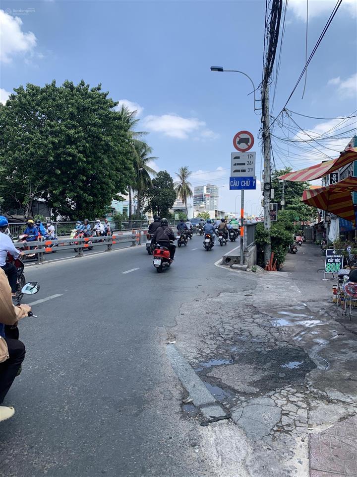 Nhà mặt tiền kinh doanh dạ nam, quận 8, 6,4x20m