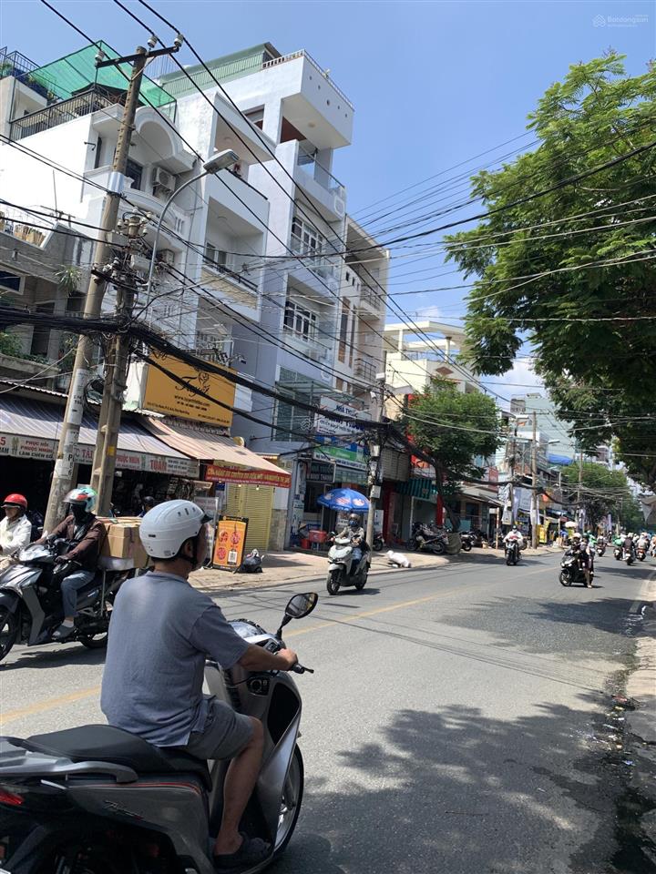 Nhà mặt tiền kinh doanh dạ nam, quận 8, 6,4x20m