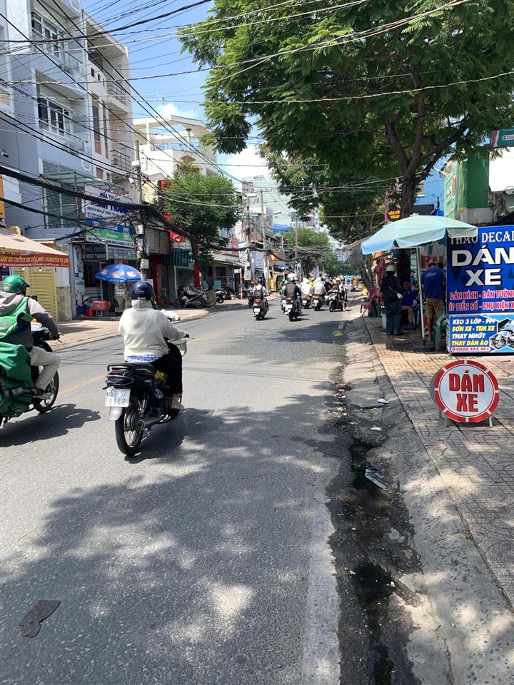 Nhà mặt tiền kinh doanh dạ nam, quận 8, 6,4x20m