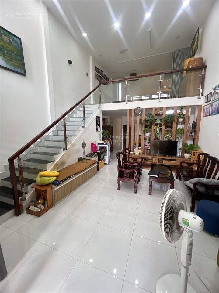 Nhà mặt tiền kdc gia hoà  bình hưng nhỉnh 5tỷ