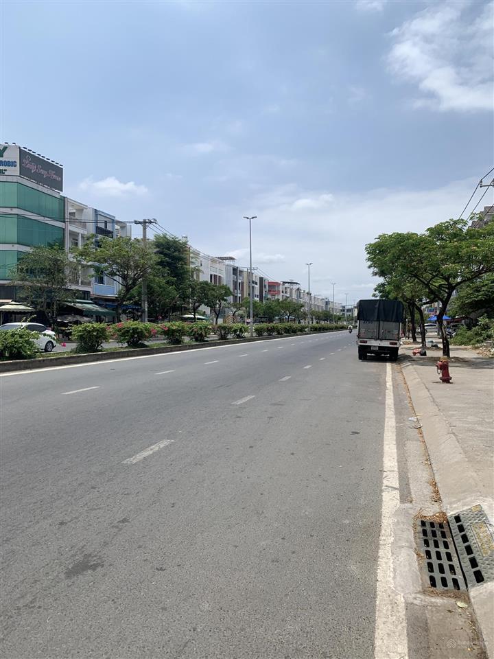 Nhà mặt tiền kinh doanh đường phạm hùng nối dài
