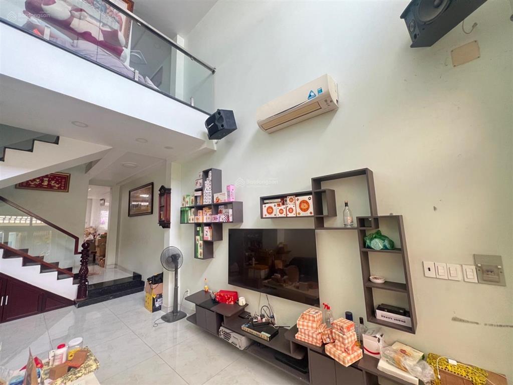 Nhà hẻm xe hơi phạm hùng quận 8 nhỉnh 9 tỷ