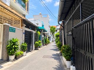 Nhà hẻm xe hơi phạm hùng quận 8 nhỉnh 9 tỷ
