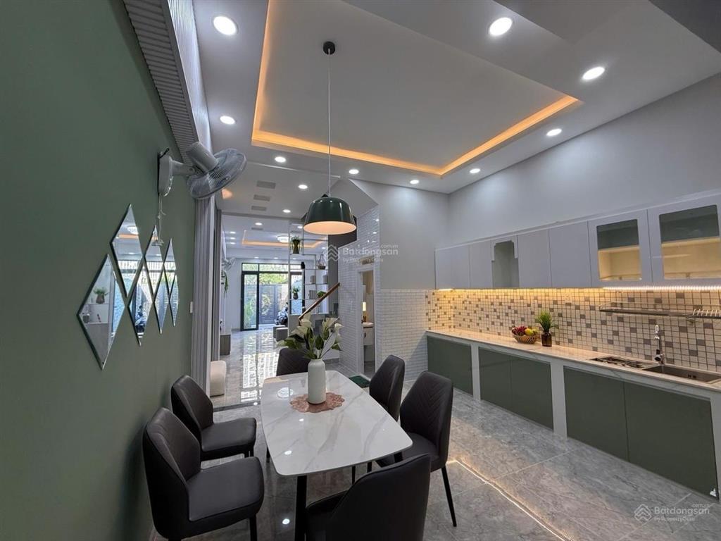 Nhà hẻm xe hơi bùi minh trực quận 8 4,4x19 nhỉnh 11 tỷ