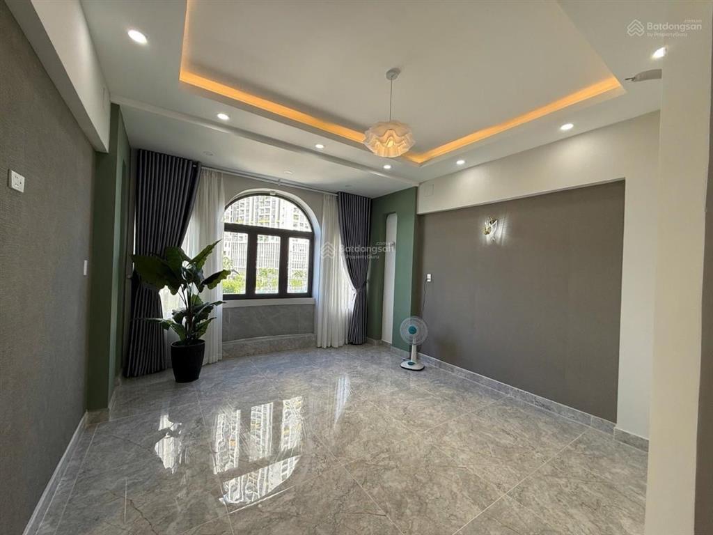 Nhà hẻm xe hơi bùi minh trực quận 8 4,4x19 nhỉnh 11 tỷ
