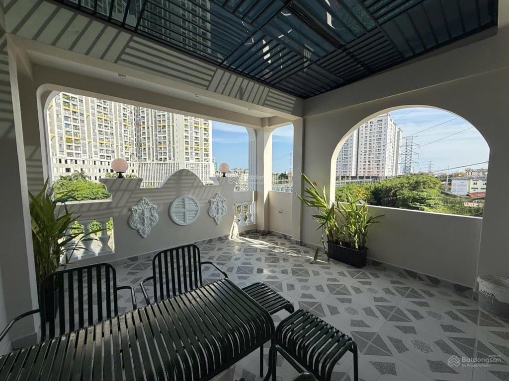 Nhà hẻm xe hơi bùi minh trực quận 8 4,4x19 nhỉnh 11 tỷ