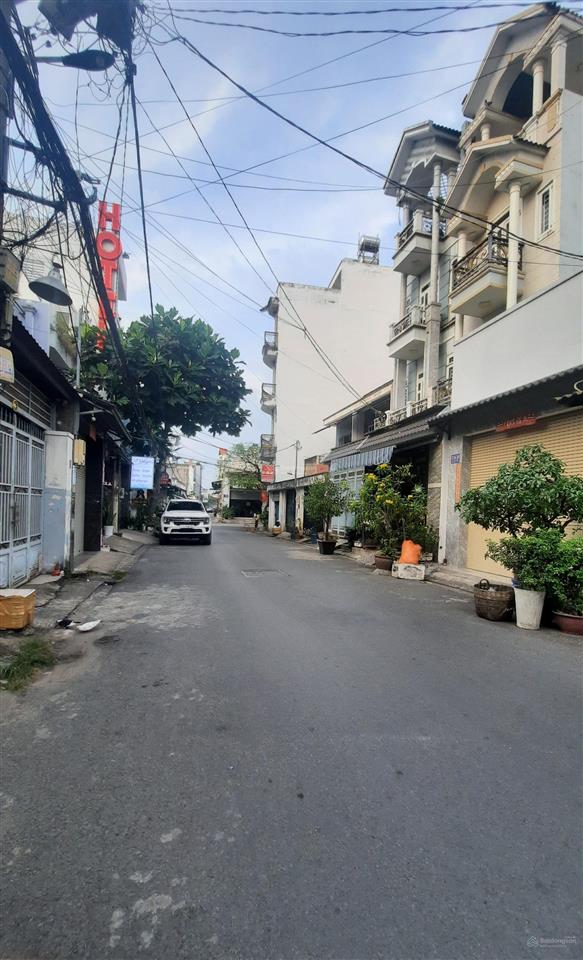 Bán nhà hẻm ô tô ra lê văn quới, bình tân, ngang 8.5m, 2 tầng