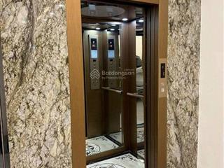 Hàng kịch độc ngọc thụy  7 tầng thang náy  ô tô 7 chỗ vào nhà  full nội thất  không căn thứ 2.