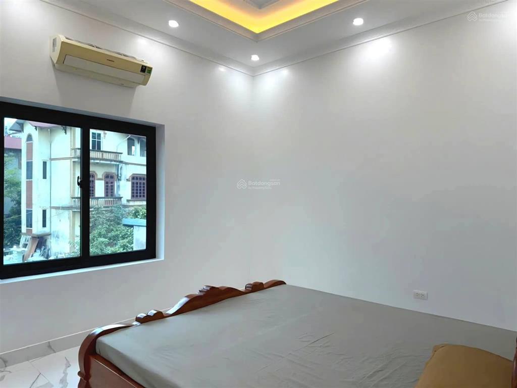 Nhà đẹp chu huy mân  diện tích lớn 103m2  ngõ thông  gần ô tô  sát vinhomes riversde