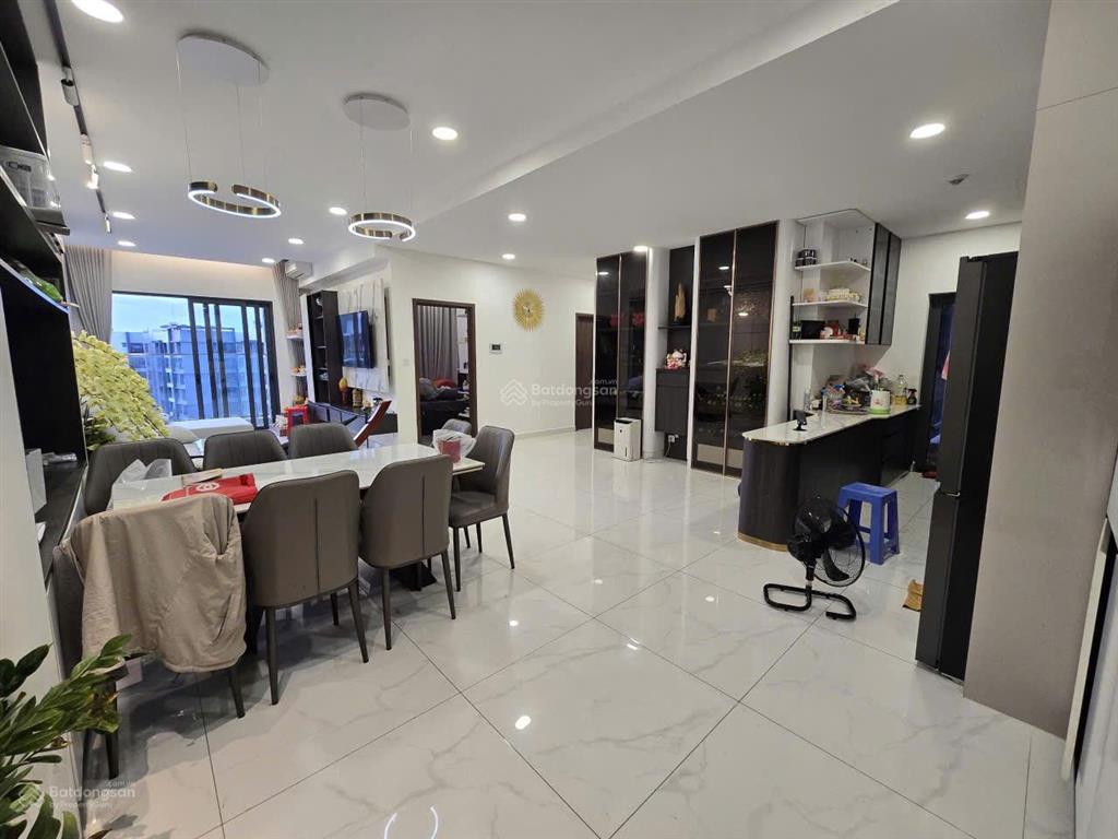 10 tỷ bán căn hộ 141m2 diamond brilliant  4pn full nội thất  tầng trung view đẹp